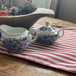 Sugar and Creamer 