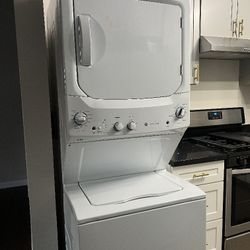 GE Washer and dryer set 