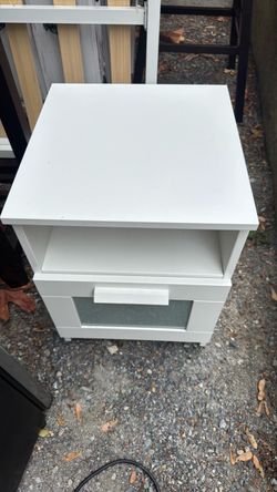 Set of 2 White Nightstand with Drawer and Shelf