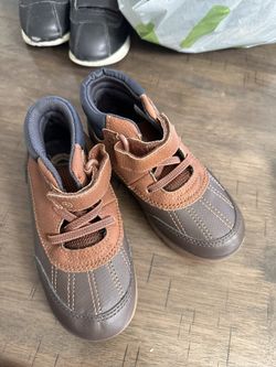 Boy Shoes Size 10