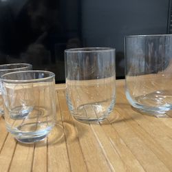 Set Of 4 Glass Cups 