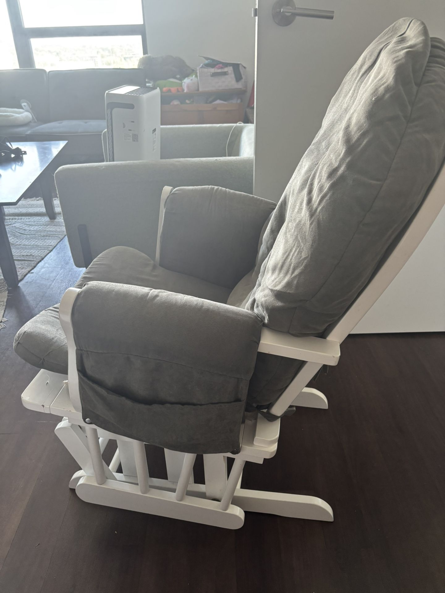 Rocking/nursery Chair