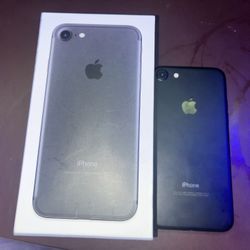 Verizon IPhone 7 (32gigs)