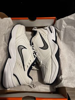 Nike Air Monarch IV