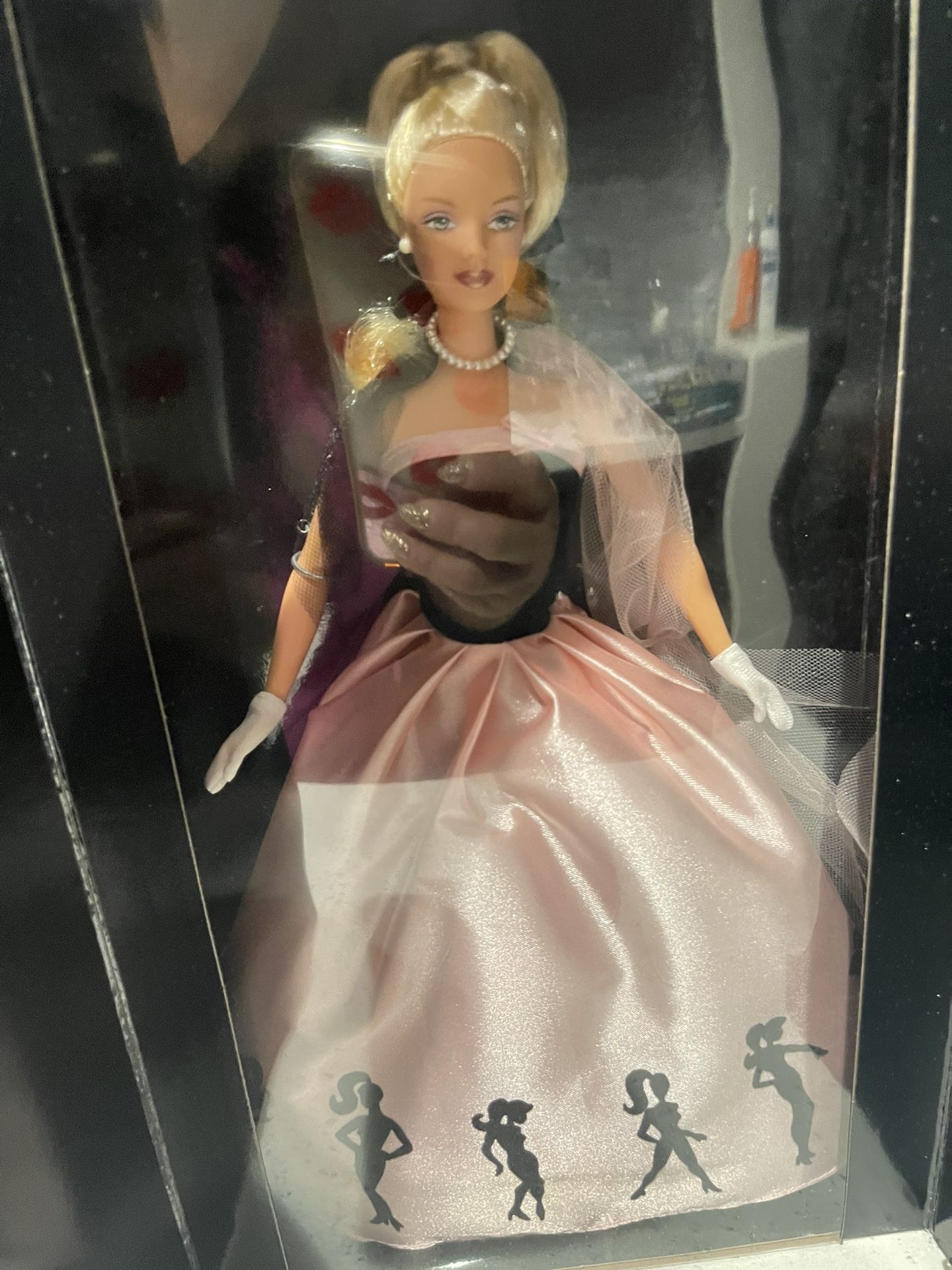 Mattel 2000 Timeless Silhouette Barbie