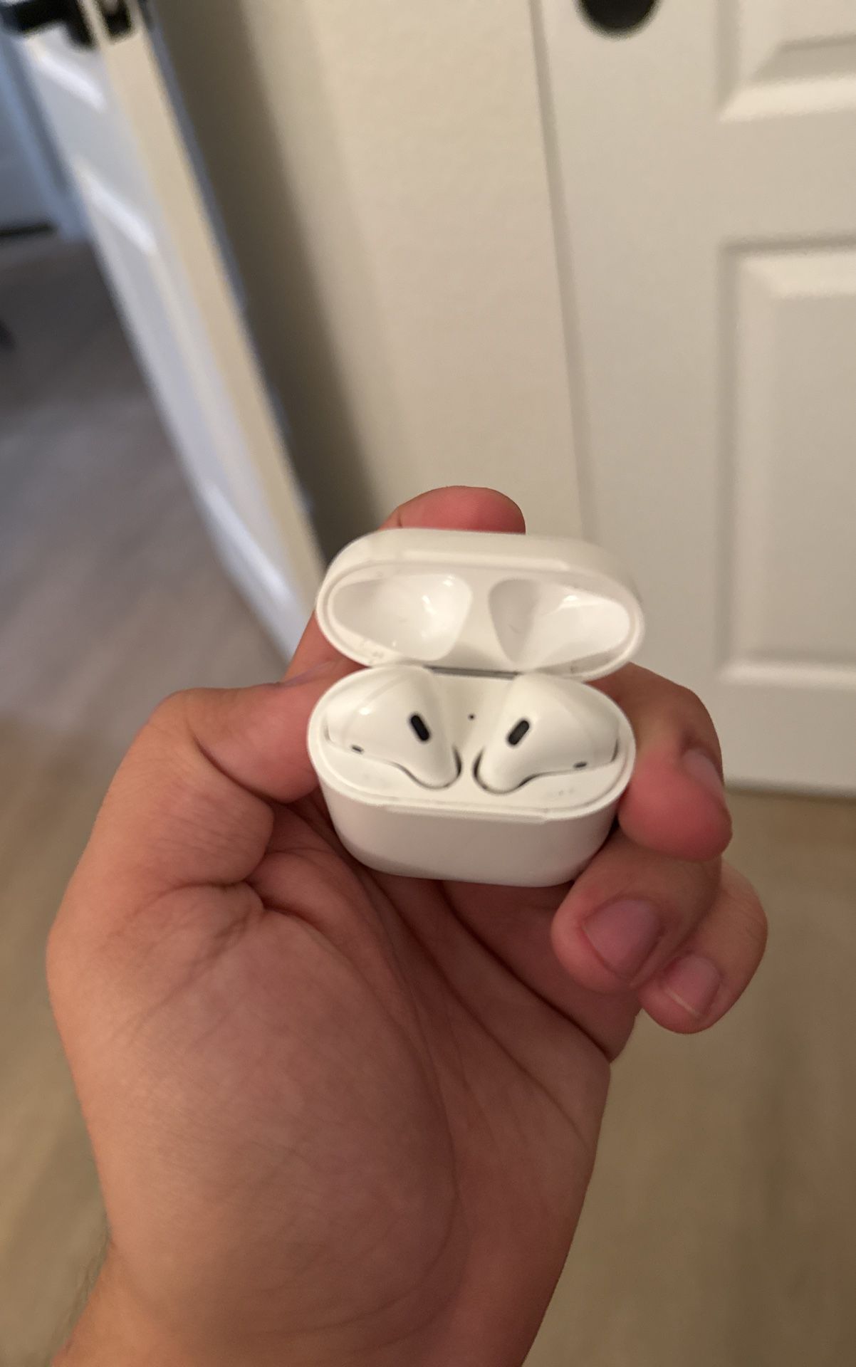 AirPods