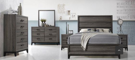 5pcs Full bed, dresser,Mirror,Chest,Nightstand.