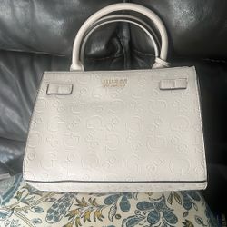 Brand New Guess Purse 
