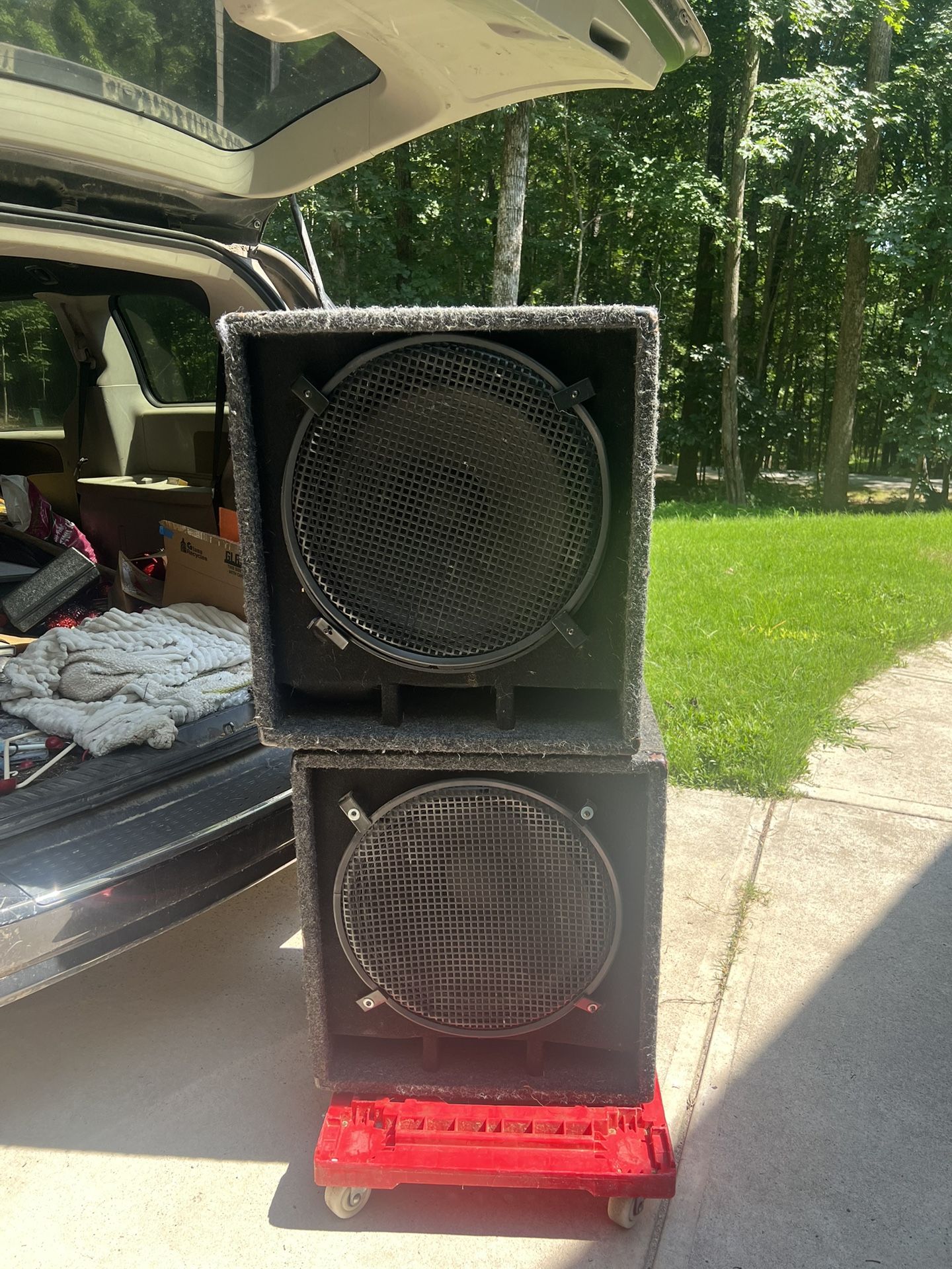 Set Of stage Speakers