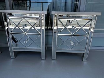 2 Drawer Mirrored Nightstands
