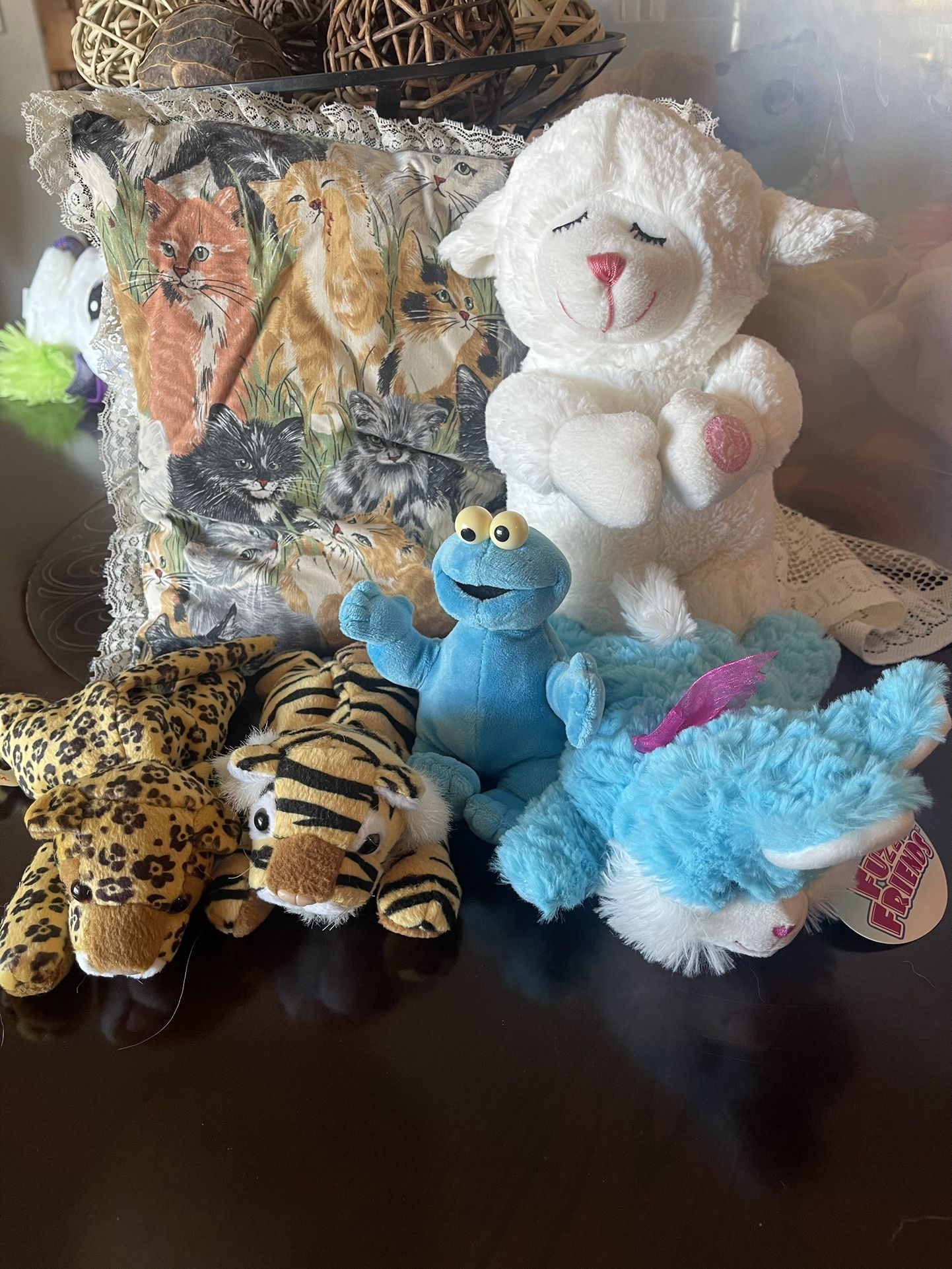 Stuffed Animals & Pillow 