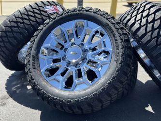 24" chrome gmc chevy 2500  rims tires we finance