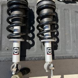 Rough Country Struts 2” +1”spacer 