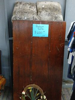 Antique table real wood similar to vintage barnwood comes with two fur pillows