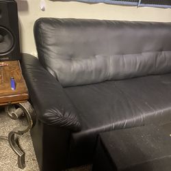 Black ikea Couch *almost New!!!*
