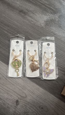 3 keychains