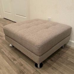 Almost Brand New Ottoman With Great Condition 