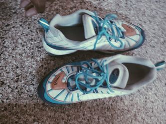Nike Sneakers White Blue Orange