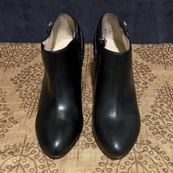 Unisa Black Ankle Bootie  Fits Size 8.5