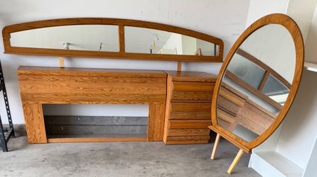 Bedroom set