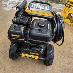 Dewalt 4400psi Pressure Washer New $750 Price FIRM/ Nueva PRECIO FIRME $750