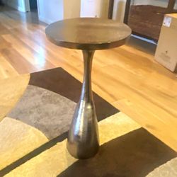 Global views made in India accent volcano table