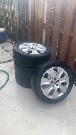 Brand tires w/ rims