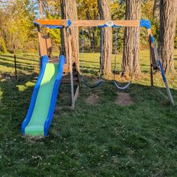 Free Kid Swing Set With Slide