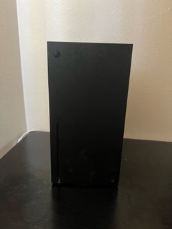 XBOX Series X 800gb w extra 1TB storage