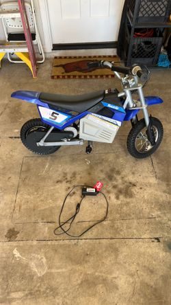 Razor Dirt Bike/motorcycle