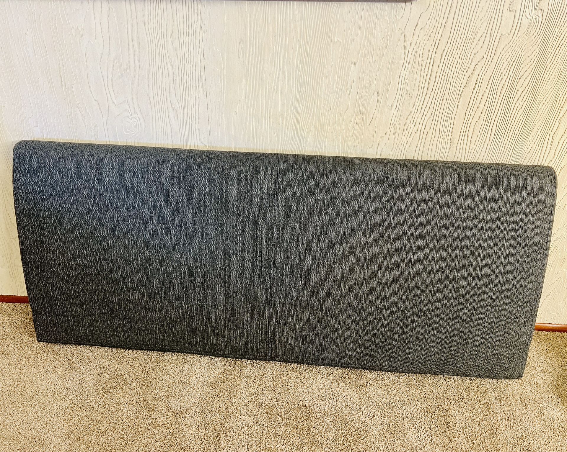 Full Size Thuma Pillowboard, Dark Charcoal