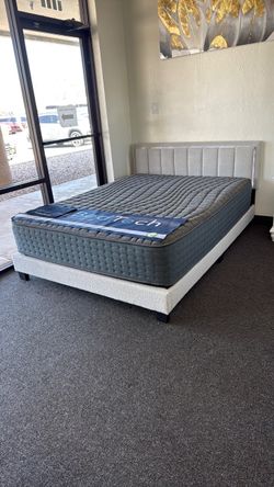 Queen bed with led lights