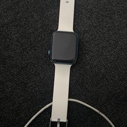 Apple Watch Series 7