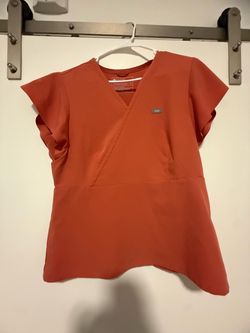 M Scrubs