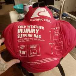 Mummy Style Sleeping Bag 
