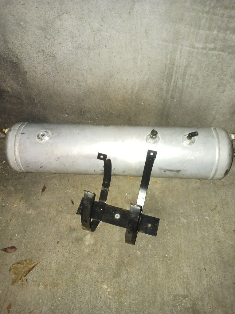 Aluminum Air Tank For Air Ride System With Mounting Bracket