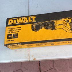 Dewalt Saw 