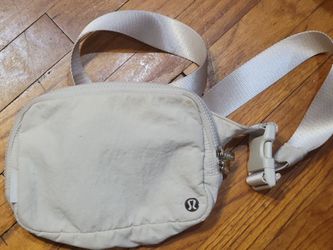 Lululemon Crossbody Belt Bag