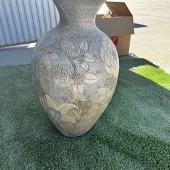 Large Decorative vase 