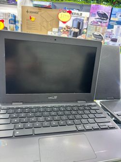 ASUS CHROMEBOOK 4GB 32GB Available
