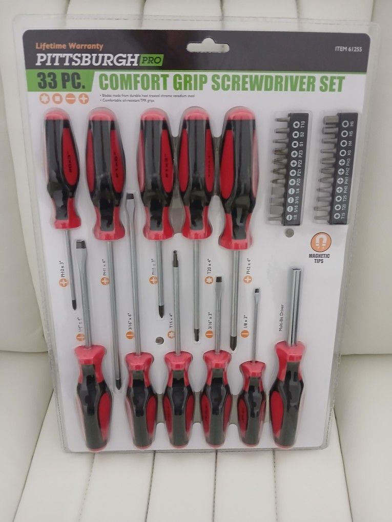 Professional 33 Piece Screwdriver Set