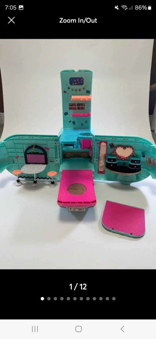 LOL Surprise OMG 2 in 1 glamper camper doll playset van