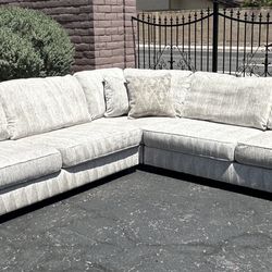 LIKE NEW Ashley’s Furniture XL Plush Off White Sectional Couch Sofa 
