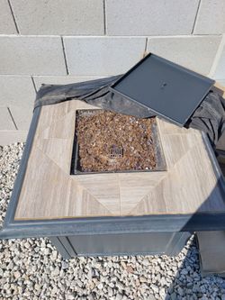 Gas firepit