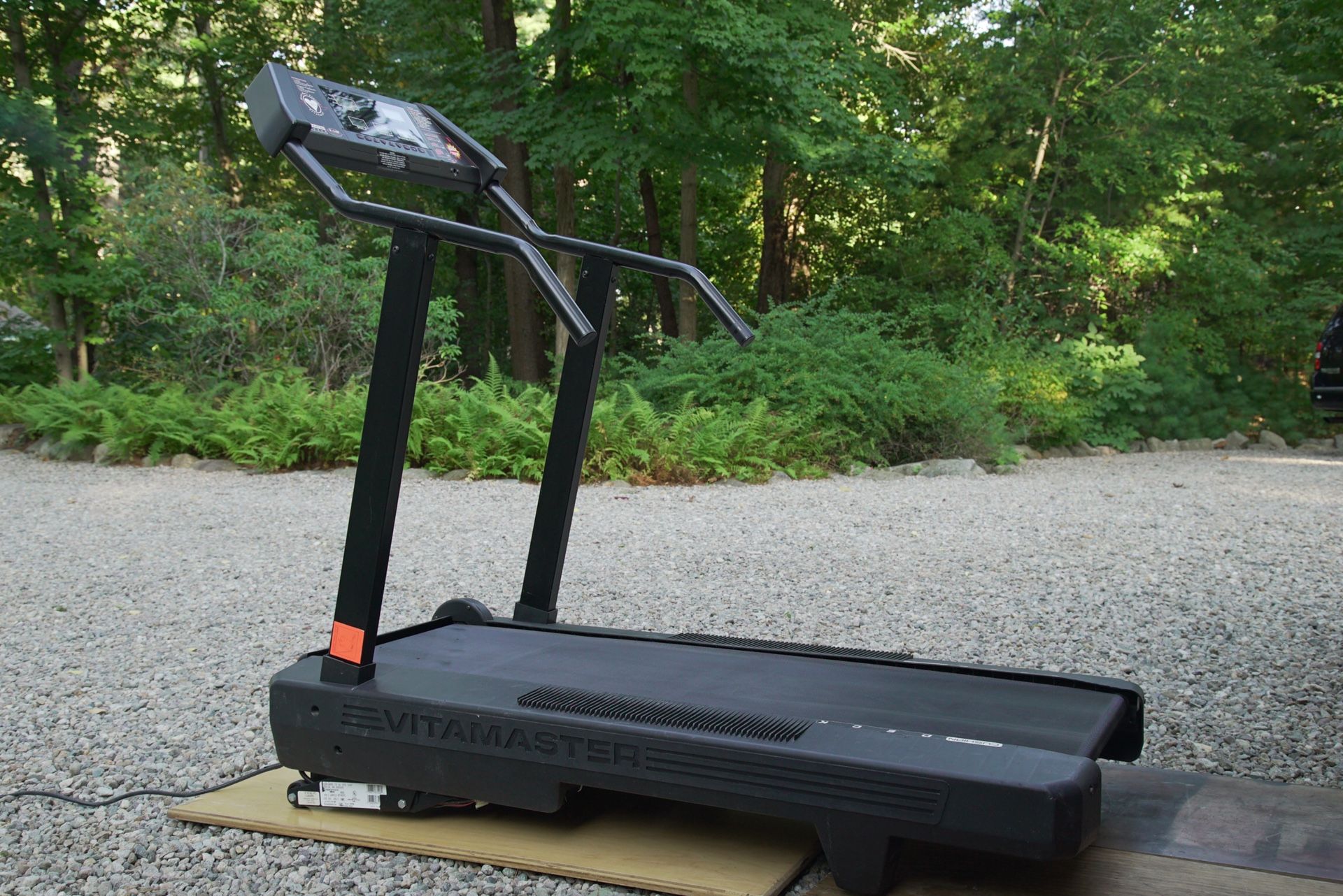 VITAMASTER TREADMILL - GOOD SHAPE