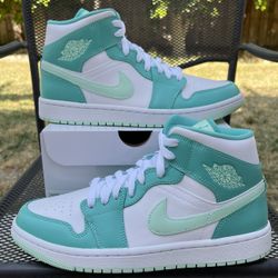 jordan 1 mid w size 8.5/gs size 7y