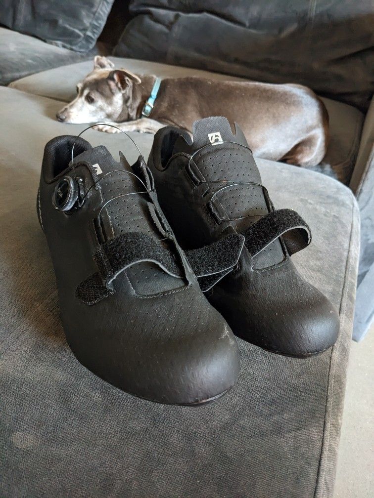 Peloton Shoes Worn Less Than 5 Times Size 14.5