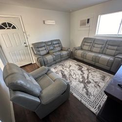 Recliner Set Bundle! Comes In All Sort Of Colors Take It Home With You With A Down Payment Of $39.99 ONLY