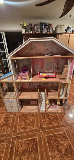 Barbie House
