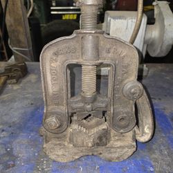 Vintage Bench Clamp Pipe Vise